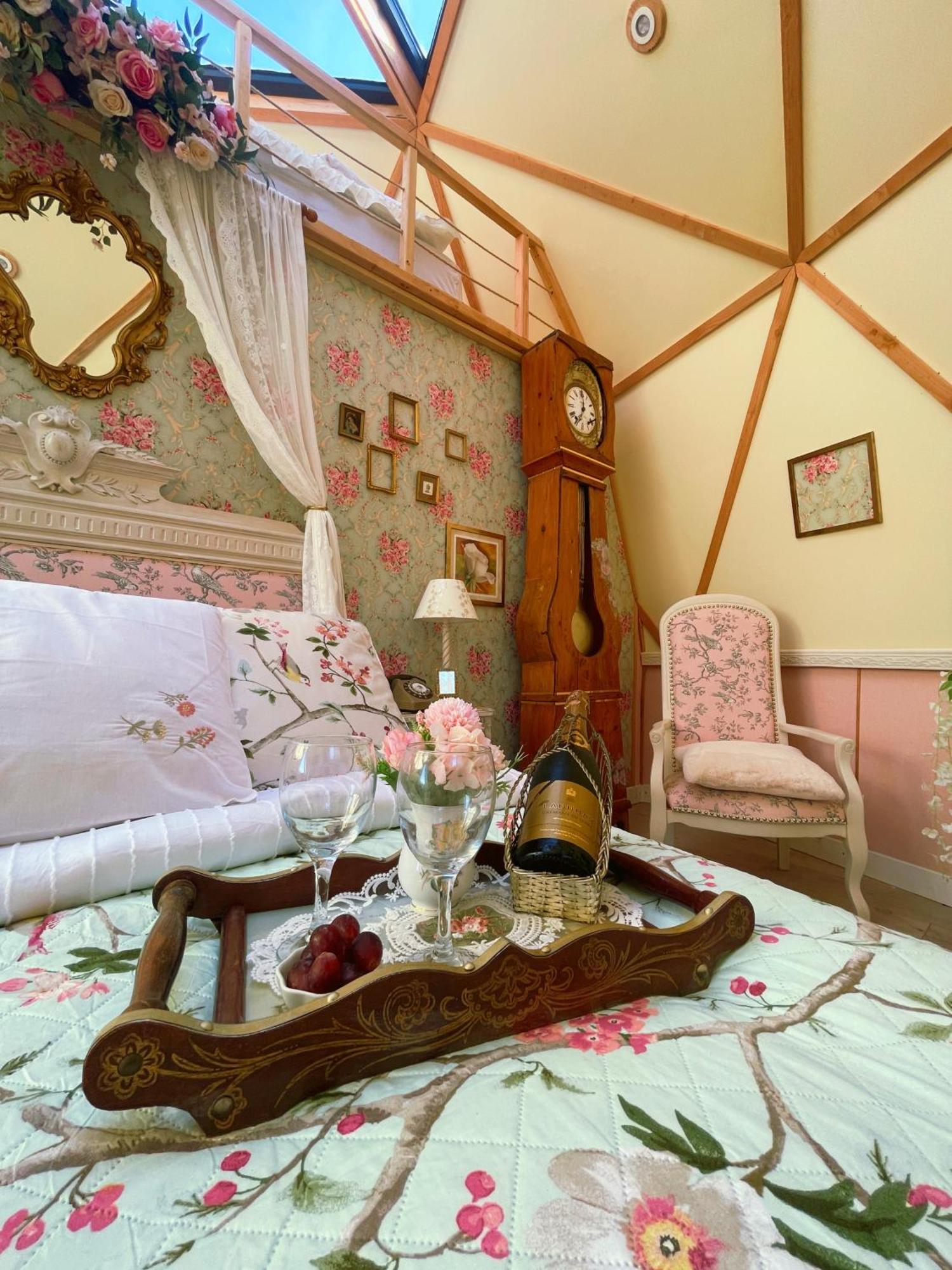 Hotel L'Etoile De Baynes Cerisy-la-Foret Esterno foto